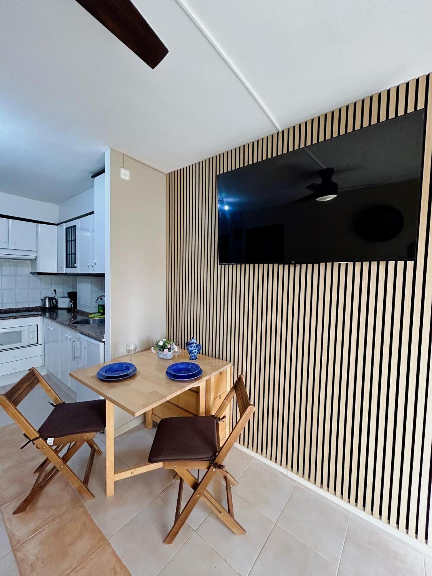 Comfy Apartment In 살루 외부 사진